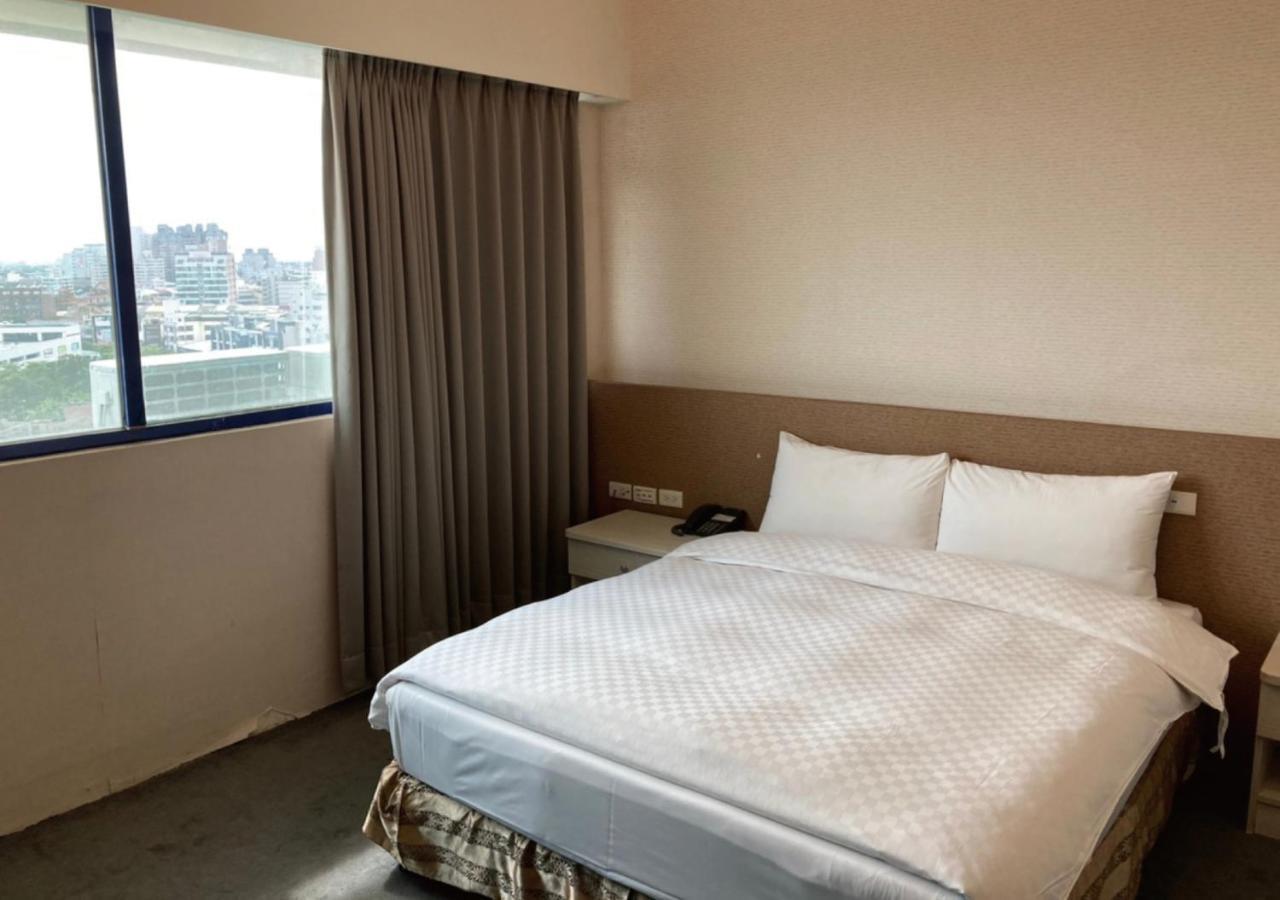 Shun-Yi Business Hotel Ťia-i Exteriér fotografie