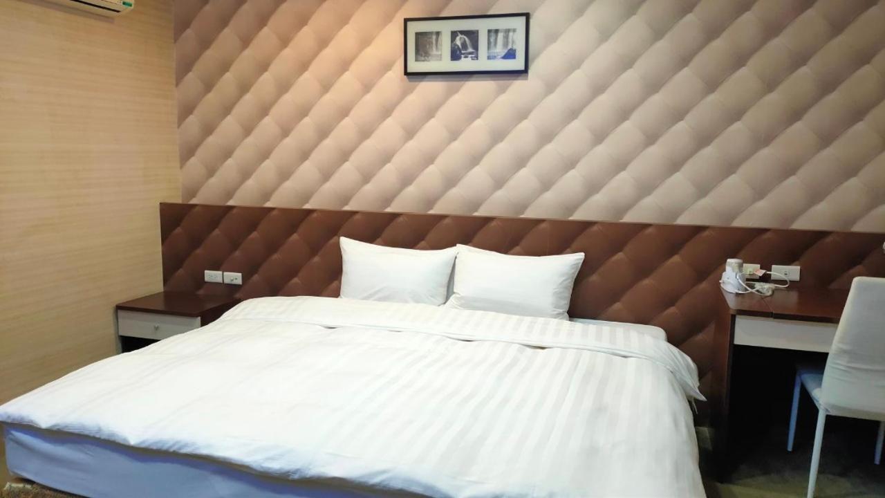 Shun-Yi Business Hotel Ťia-i Exteriér fotografie