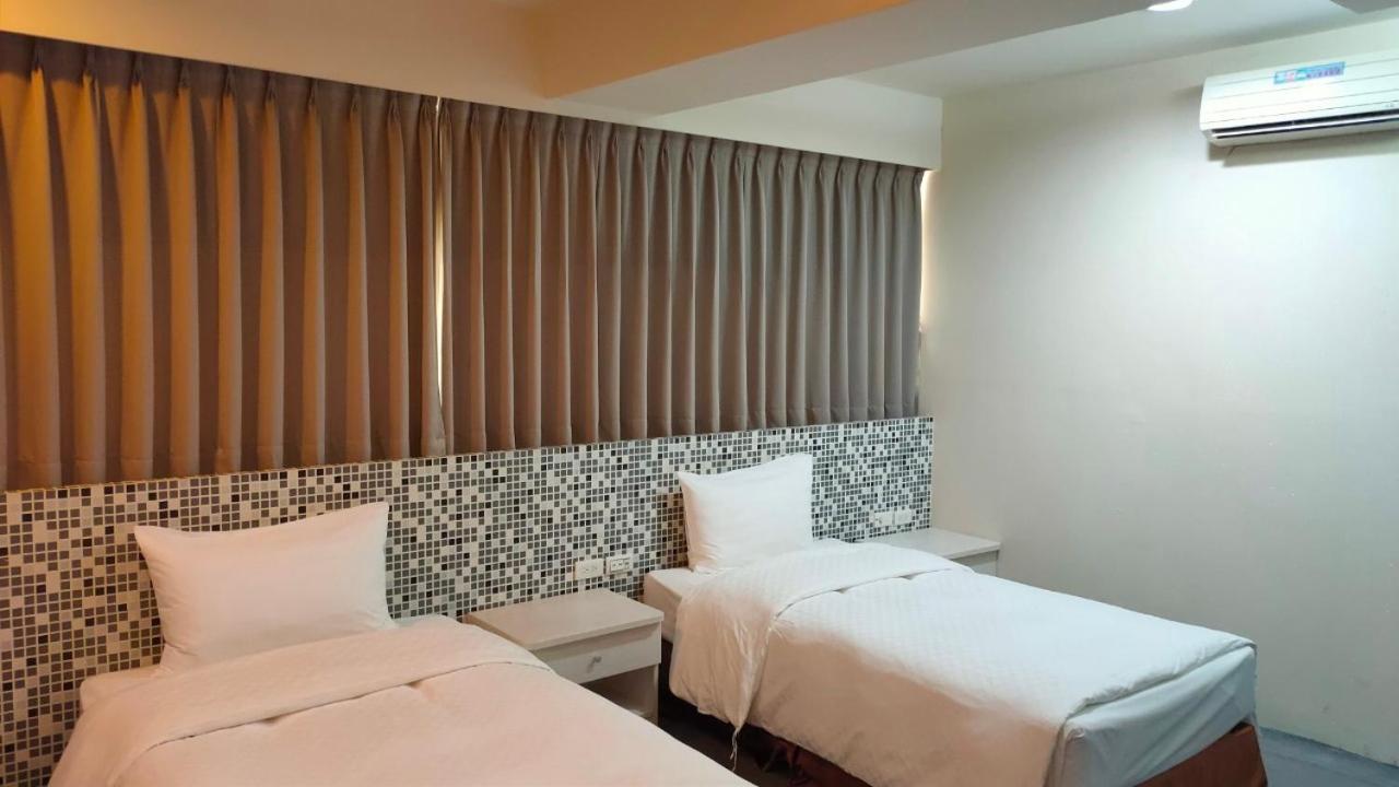 Shun-Yi Business Hotel Ťia-i Exteriér fotografie