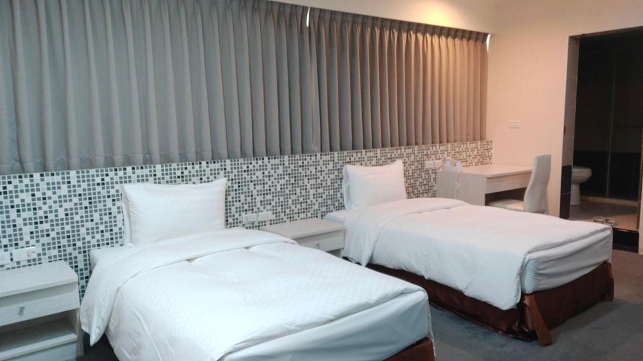 Shun-Yi Business Hotel Ťia-i Exteriér fotografie