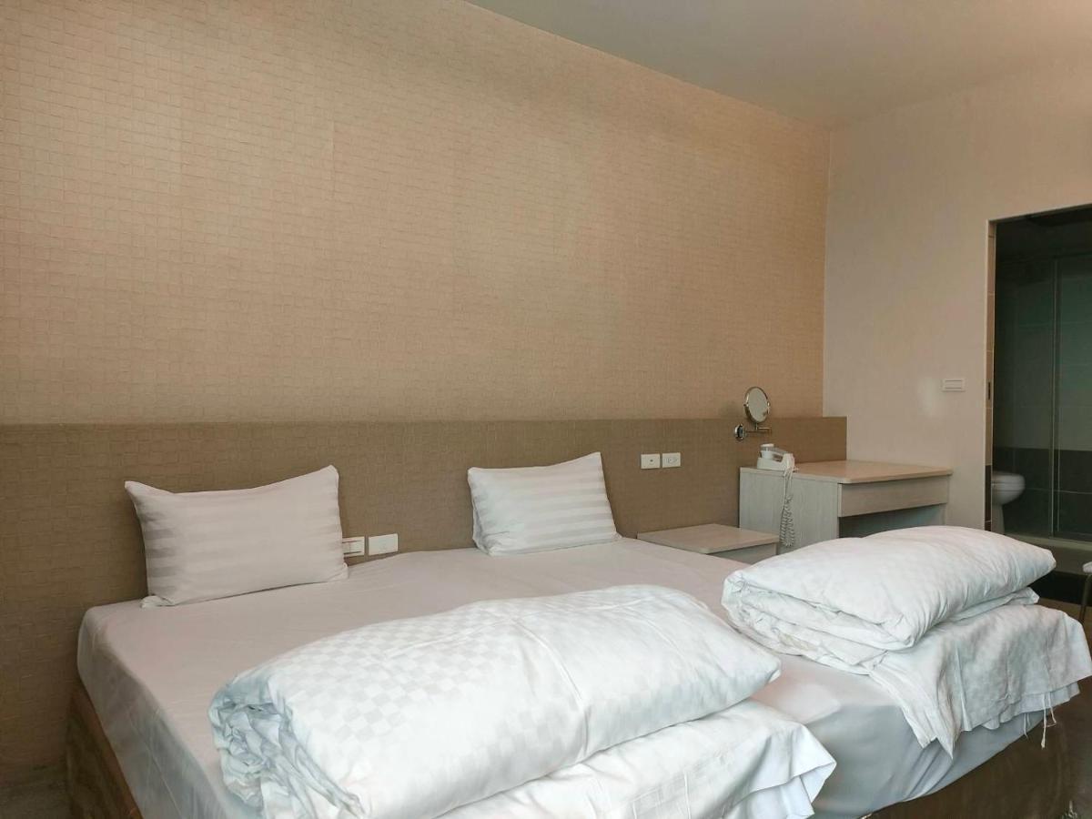Shun-Yi Business Hotel Ťia-i Exteriér fotografie